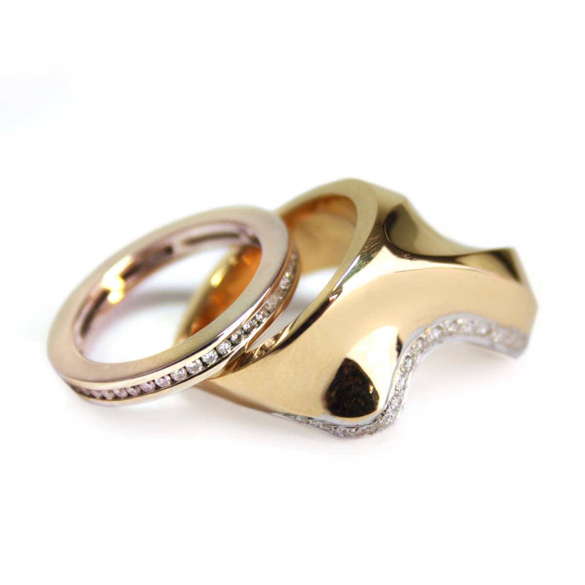 Gebogen ring en bijpassende hanger