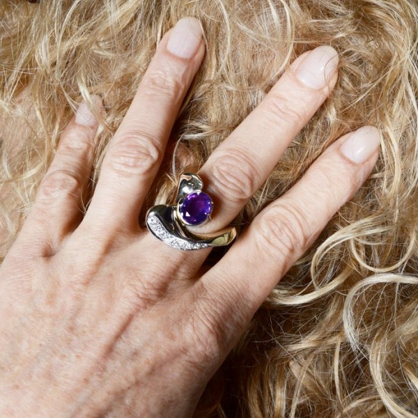 ring met paarse amethist
